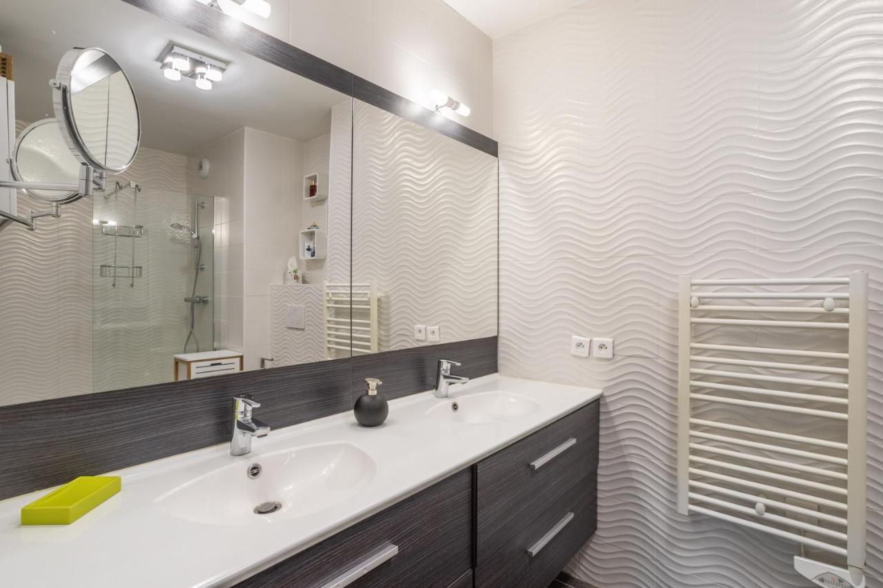 Illanka - Appartement 3 Chambres Avec Parking Et Terrasse Proche Gare Rennes Kültér fotó
